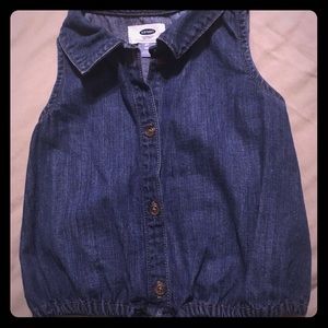 Old Navy size 4t denim button shirt, EUC